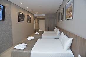 Twin Towers Hotel