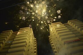 Twin Towers Hotel