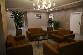 Twin Towers Hotel