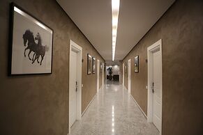 Twin Towers Hotel