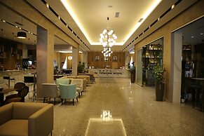 Twin Towers Hotel