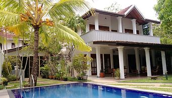 Surf Villa