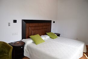 Apartamentos Turísticos Los Alisos