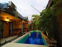 Tropical Garden Inn