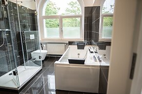 Villa Bowdy