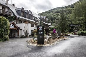 Hotel Mir