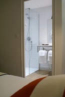 Hotel Mir