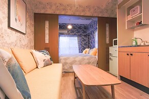 Grand Court Namba 206