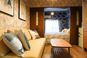 Grand Court Namba 206