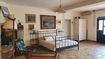 Monfort Apartments