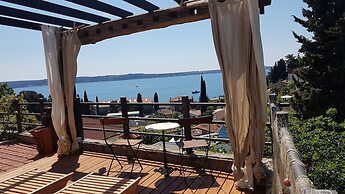 Monfort Apartments