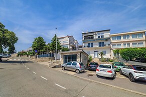 Apartment Mladen