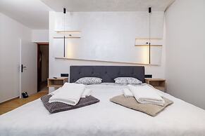 Apartment Mladen