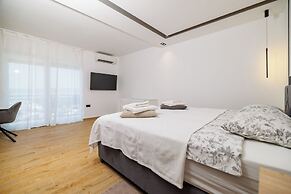 Apartment Mladen