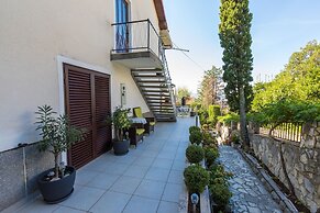 Apartments Hinic
