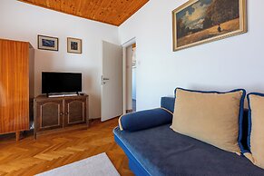 Apartments Hinic