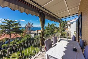 Apartments Hinic