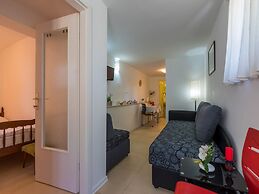 Apartments Hinic