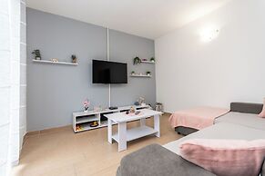 Apartment Cherry Garden