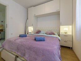 Apartment Cherry 2