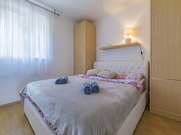 Apartment Cherry 2