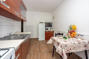 Apartments Miroslava