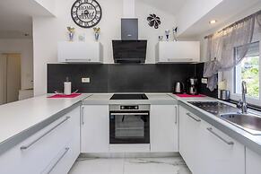 Apartments Lucija