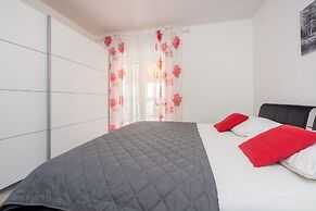 Apartments Lucija
