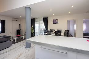 Apartments Lucija