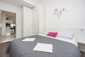 Apartments Lucija