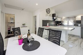 Apartments Lucija