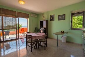 Apartments Djusi