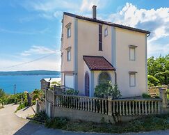 Apartments Djusi