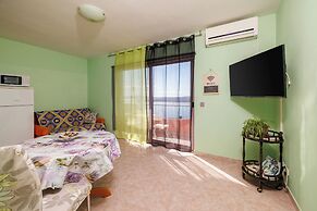 Apartments Djusi