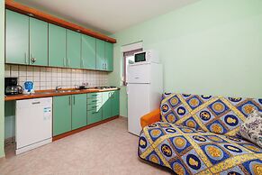 Apartments Djusi