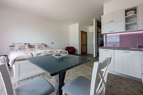 Apartments Djusi