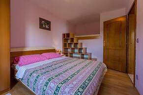 Apartments Djusi