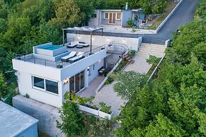 House Linda 2