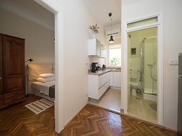 Apartments Latino
