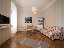 Apartments Latino