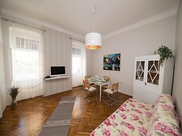 Apartments Latino