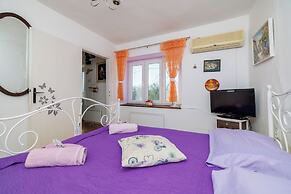 House Maya