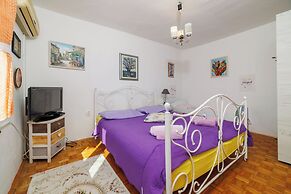 House Maya