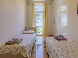 Apartment Sunny