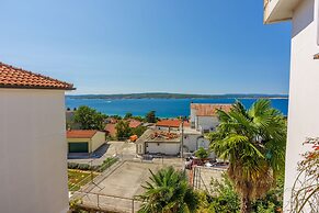Apartment Antic S