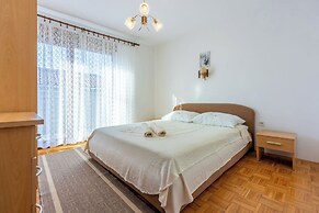 Apartments Josip
