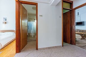 Apartments Josip