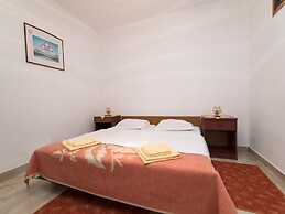 Apartments Biserka