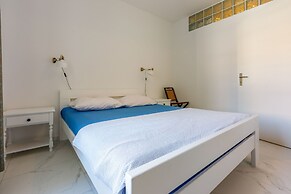 Apartment Goran