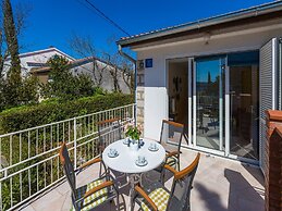 House Lipert